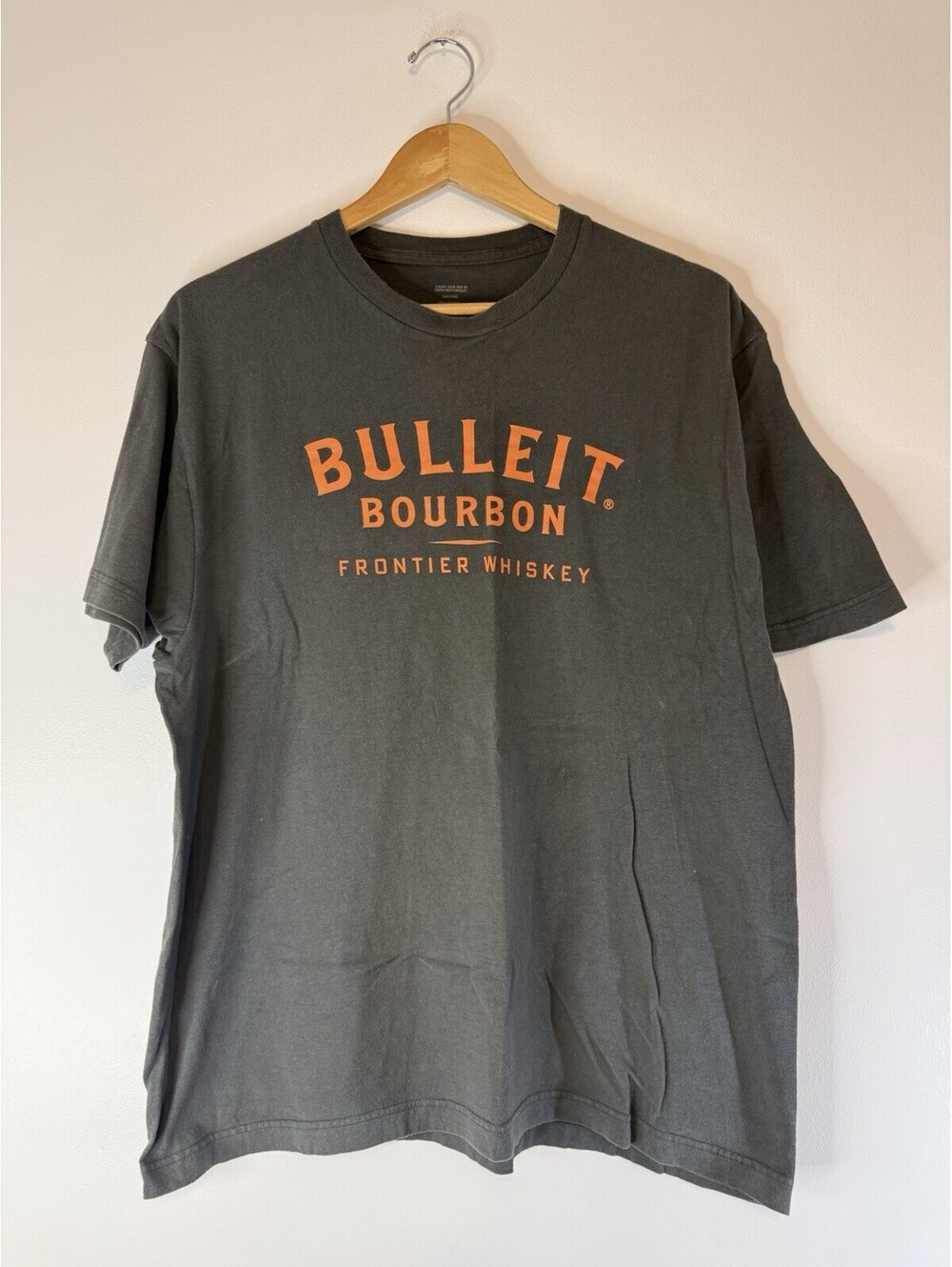 Bulleit Bourbon Frontier Whiskey T Shirt Men's XL Gray